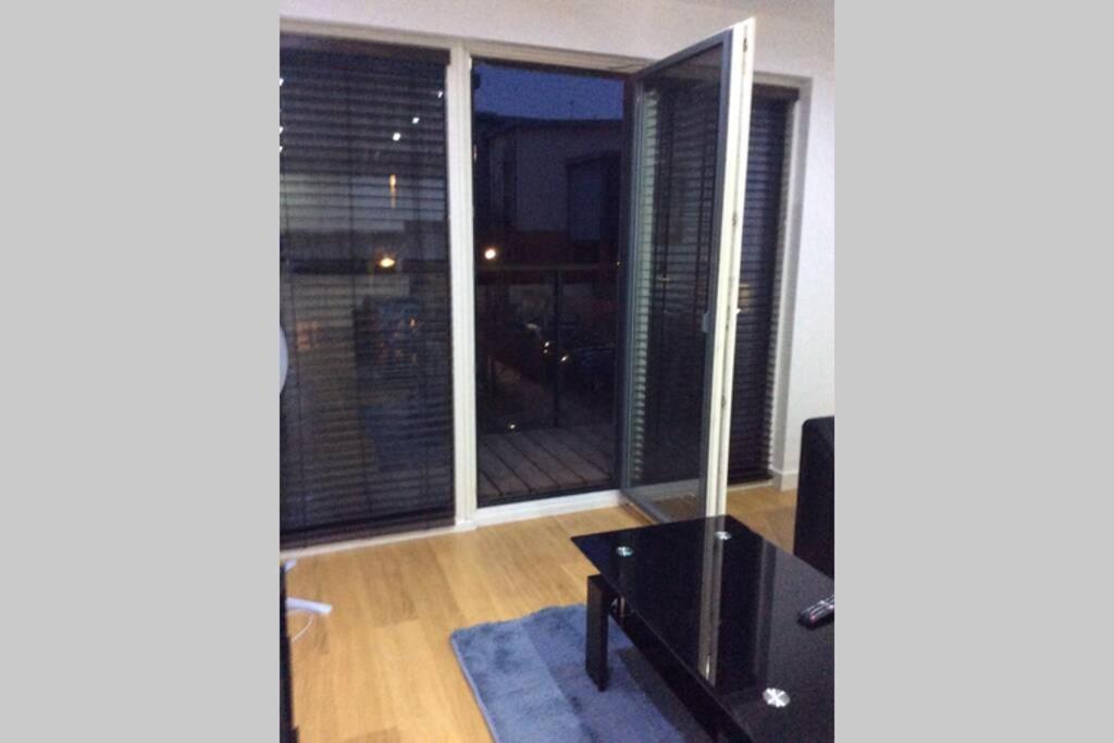 Max'Em Lexington Luxury Apartment Slough Ngoại thất bức ảnh